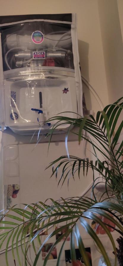 Untrained & Unplanned Apartman Dzsabalpur Kültér fotó